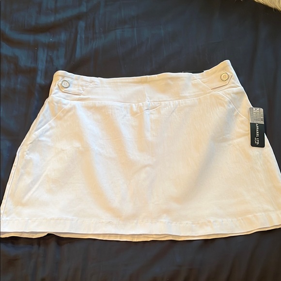 Soho White A-Line Mini Skort for Casual Occasions - Picture 1 of 4